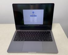 Apple MacBook Pro M2 (A2779)
